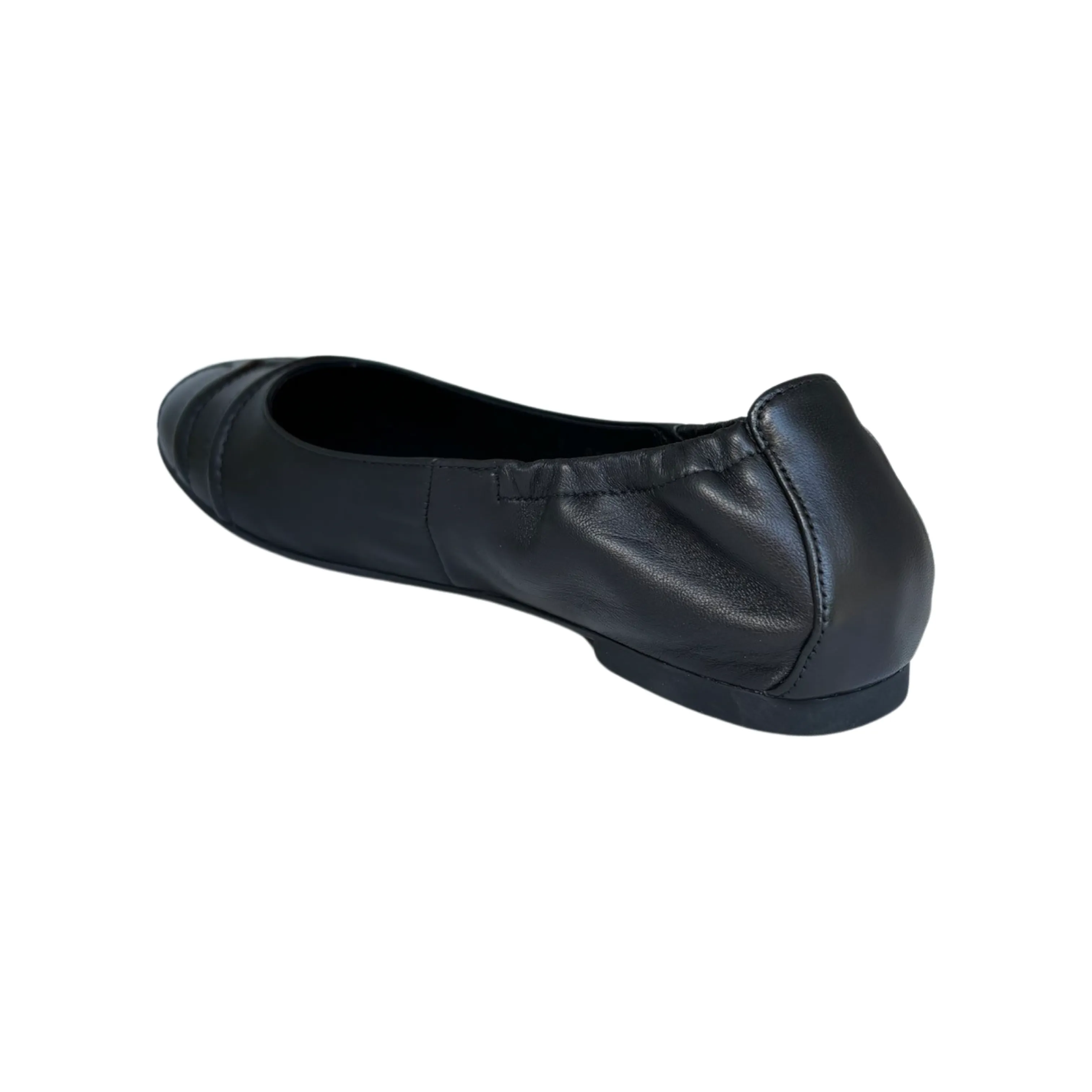 100520 Black Round Toe Flat