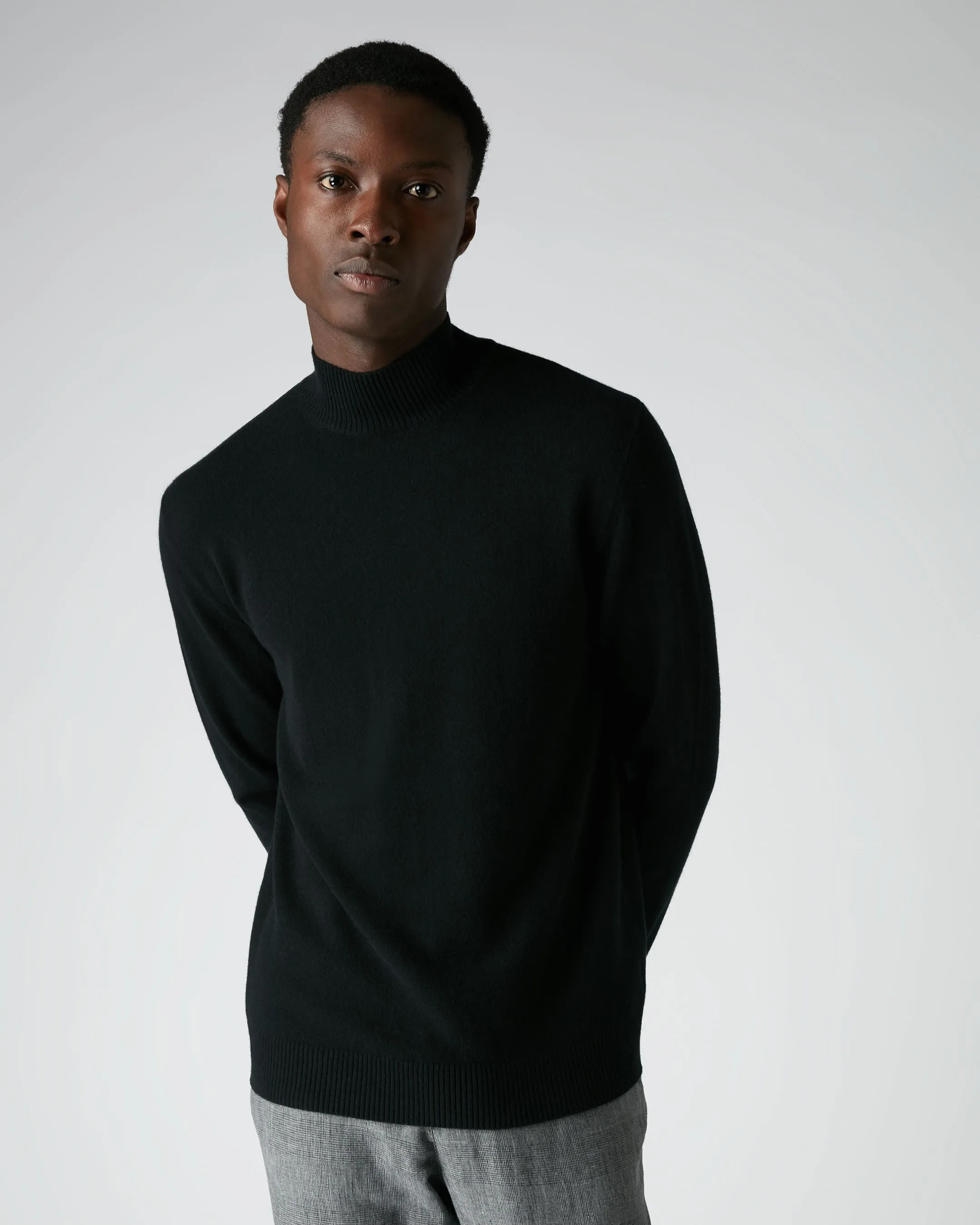 Men's Mayfair Turtle Neck Cashmere Jumper Black