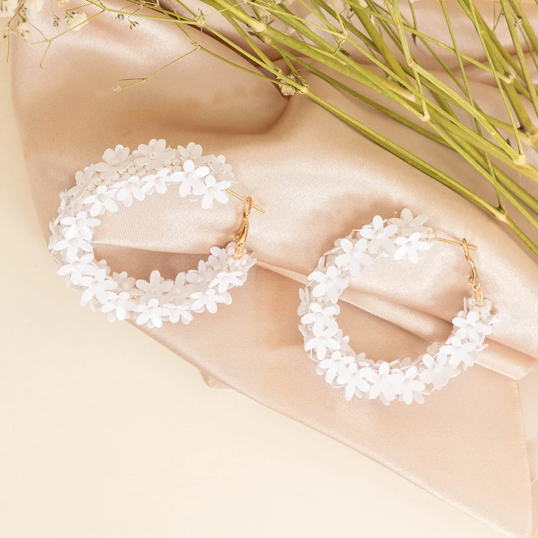 Mid Summer Earrings, White