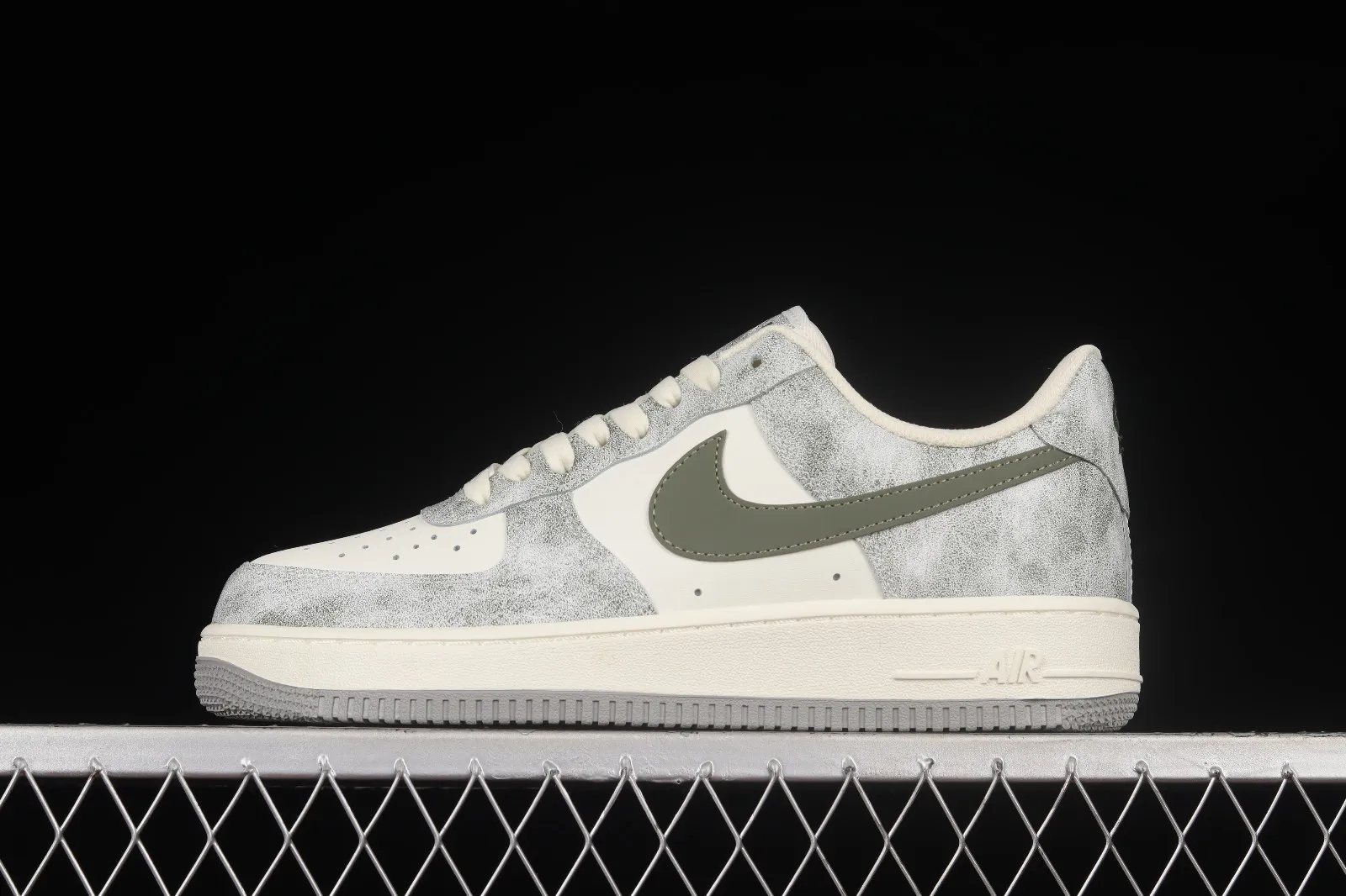 Nike Air Force 1 07 Low Beige Army Green White Shoes BL5866-906