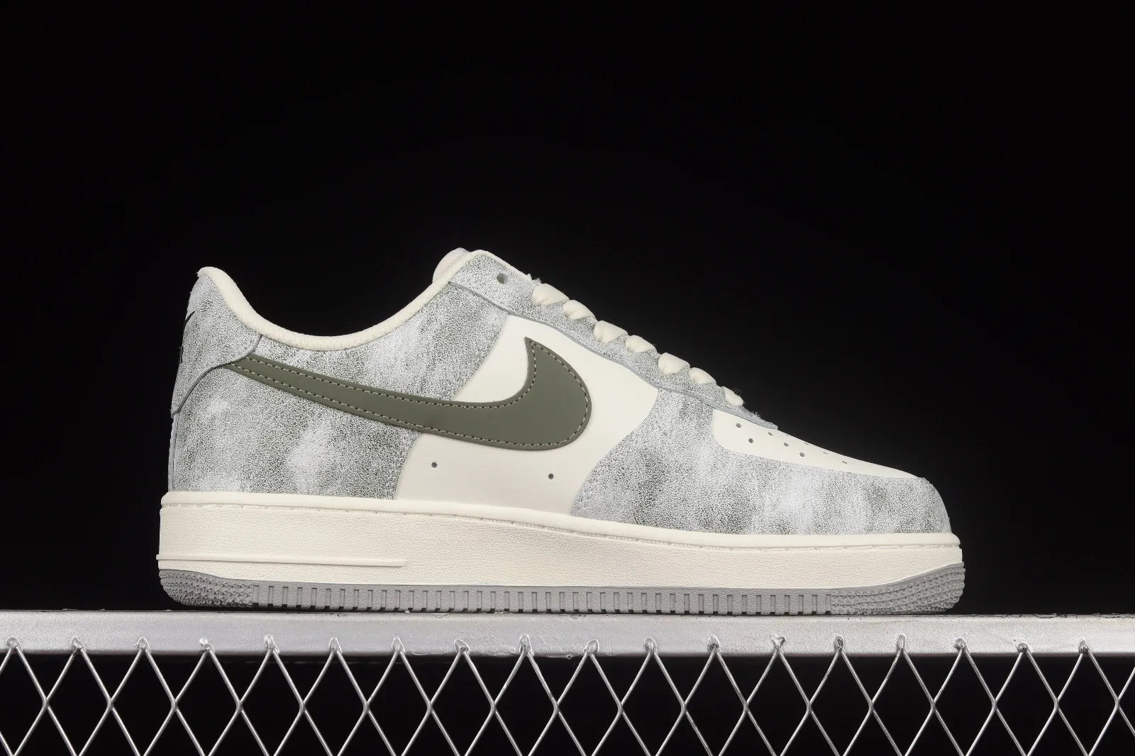 Nike Air Force 1 07 Low Beige Army Green White Shoes BL5866-906