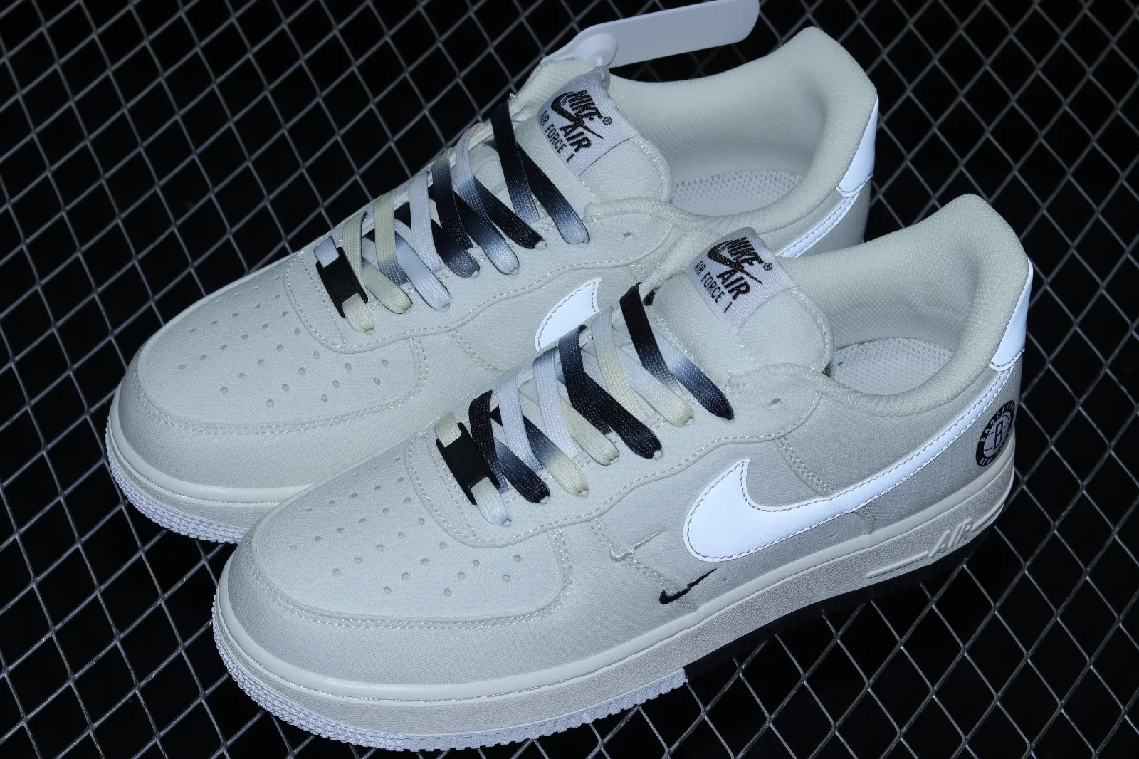 Nike Air Force 1 07 Low Rice White Black NA2022-001